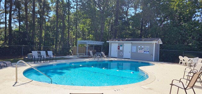 Building Photo - 1117 Fawn Drive – Fully Furnished 3BR/2BA ...