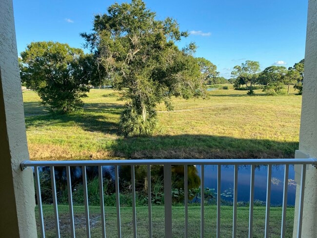 Building Photo - 2080 Greenview Shores Blvd