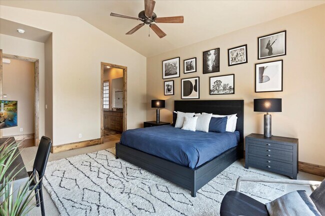 Building Photo - 4378 Sunrise Dr