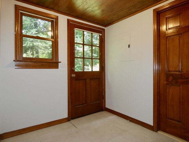 Building Photo - Pisgah Cottage