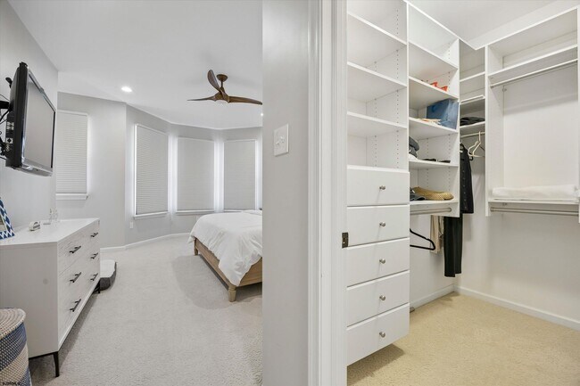 Building Photo - 113 N Adams Ave