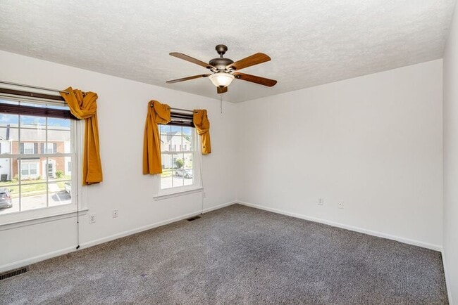 Building Photo - 4003 Canopy Way