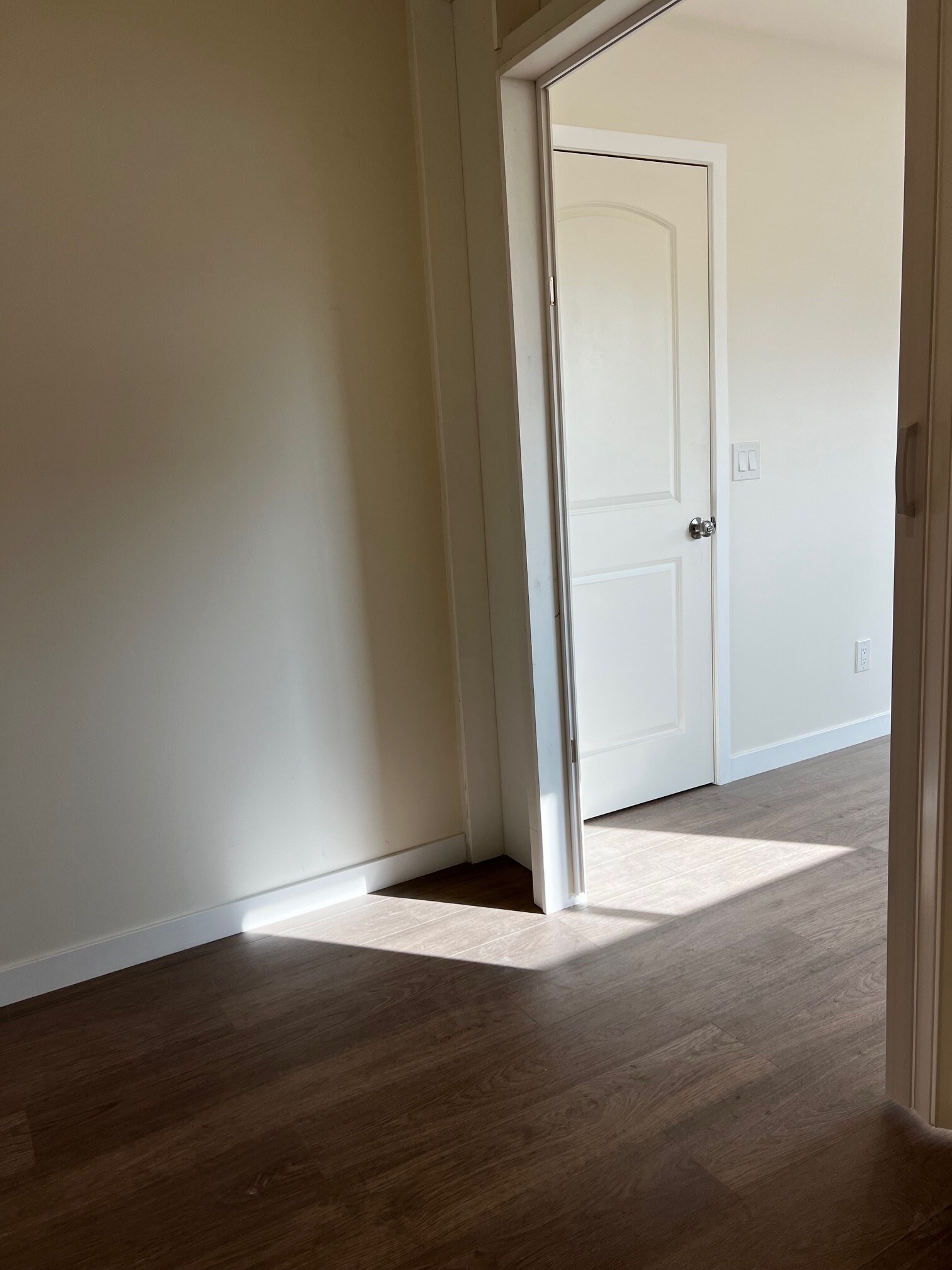 Building Photo - 636 E 87th St