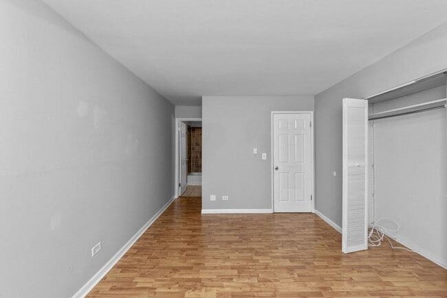Primary Photo - 2 bedroom in Chicago IL 60613