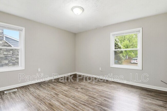 Building Photo - 8209 Gilmore Rd