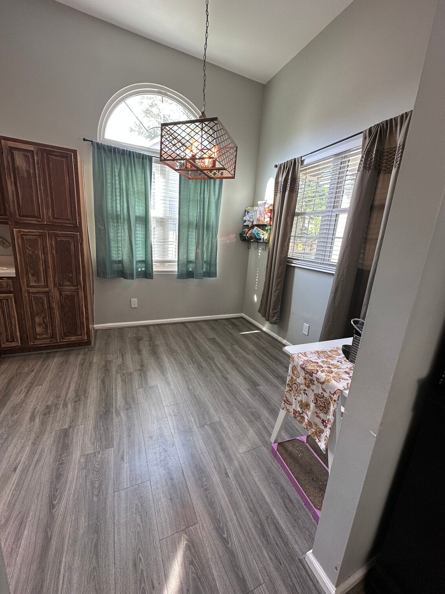 Building Photo - 121 Candleberry Cir