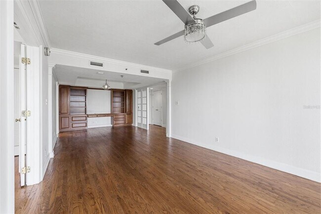Building Photo - 3211 W Swann Ave