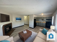 Building Photo - Make this stunning 2nd floor 2 bed 1 bath ...