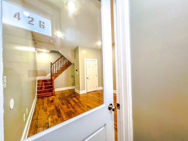 Building Photo - 426 Mosher St