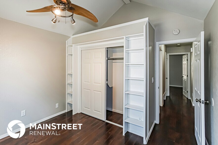 Building Photo - 3004 SW 124th St