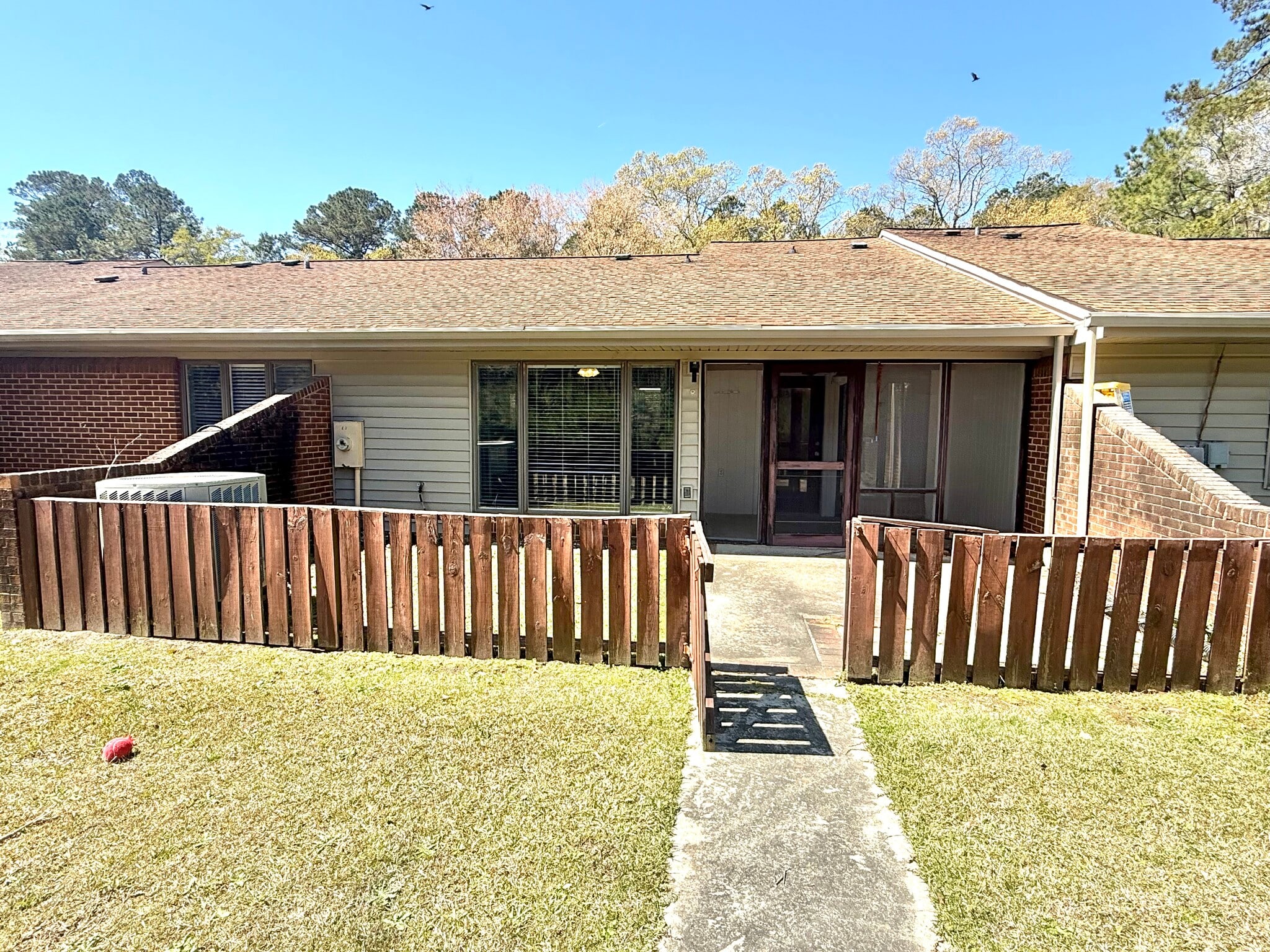 Back of Townhome - 200 Santree Dr