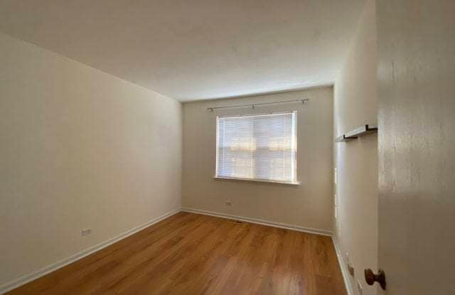 Building Photo - 132 Brookwood Ct