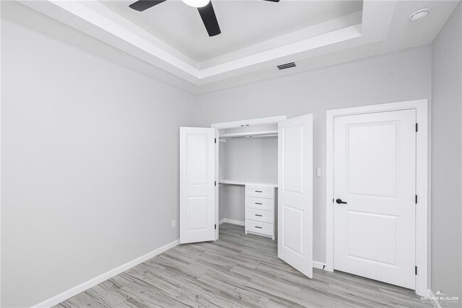 Building Photo - 19 Rabbit Run Ave