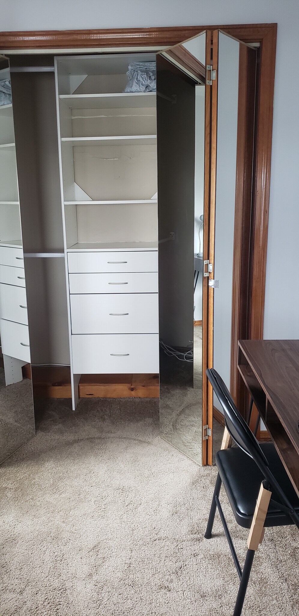 Building Photo - 19 Crest Ave