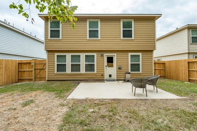 Building Photo - 9917 Kingfisher Dr