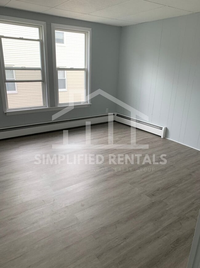 Building Photo - 38-44-44 Bemis Rd