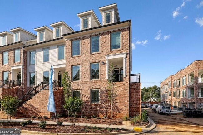 Building Photo - 432 Burton Dr