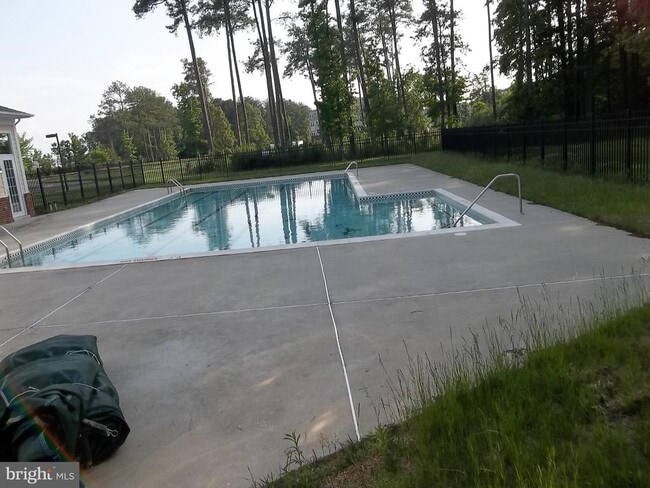 Building Photo - 622 Oyster Bay Pl