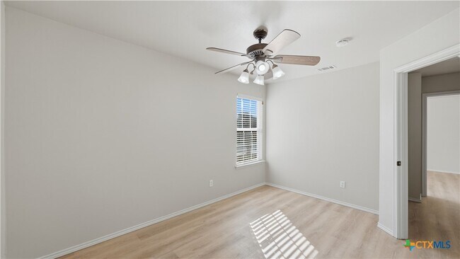 Building Photo - 821 Benning St