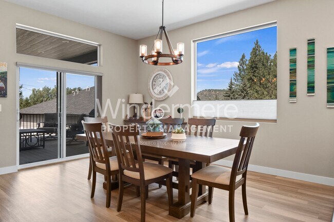 Building Photo - * Coming Soon 08/15/2025*Furnished Executi...