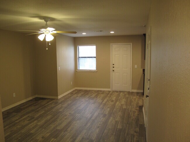 Building Photo - ***Cottage of your Dreams***