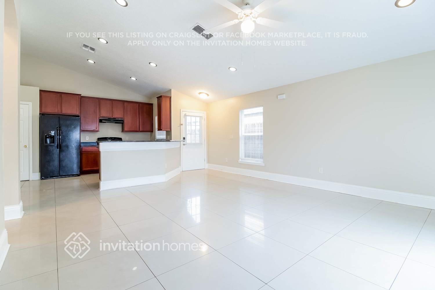 Building Photo - 7918 Hidden Hollow Dr