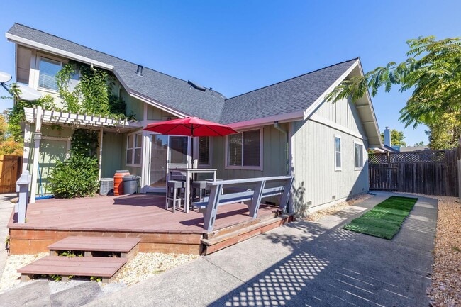 Building Photo - 1424 Dandelion Way