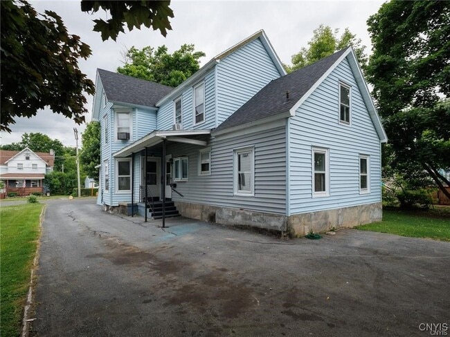 Building Photo - 345 Arlington St