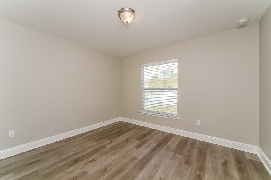 Building Photo - 155 Birmingham Dr