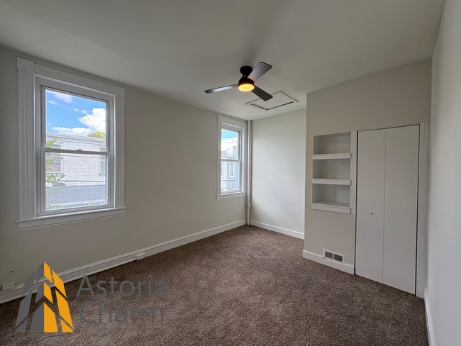 Building Photo - Updated 3-Bedroom Rental with Open Layout ...