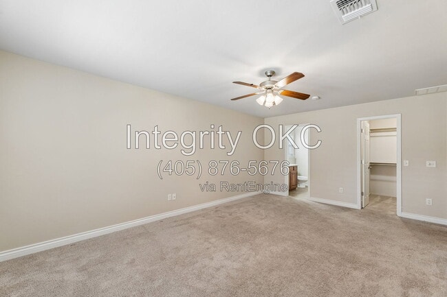 Building Photo - 2800 NW 184th St