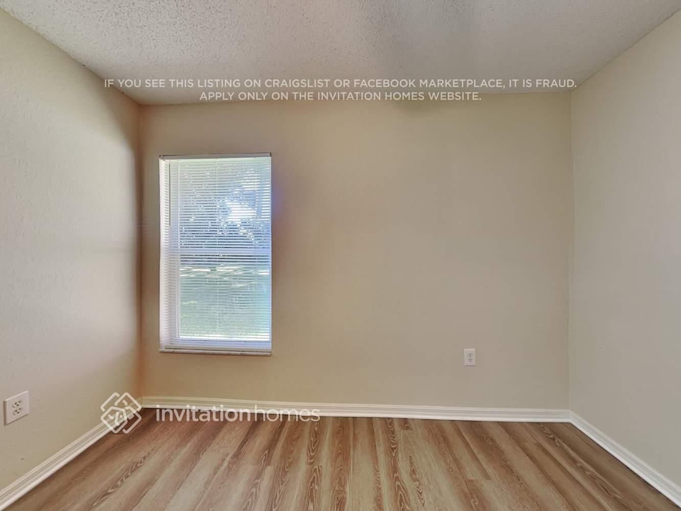 Building Photo - 2655 Green Valley Dr