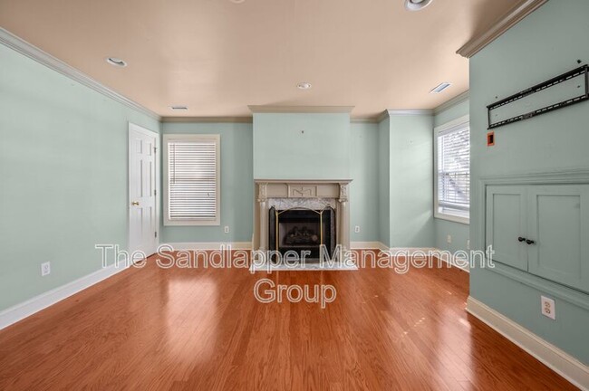 Building Photo - 1019 W Oceanview Rd