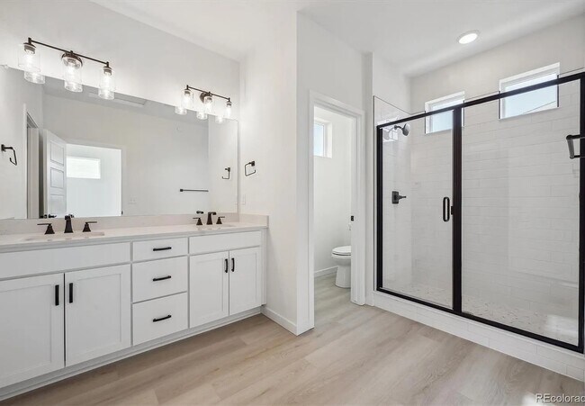 Building Photo - 1243 Rhett Dr