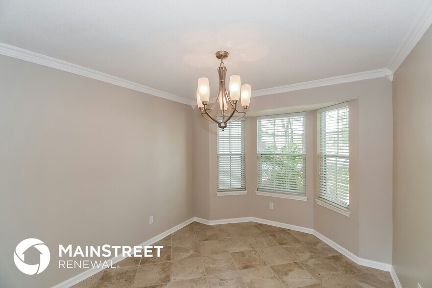 Building Photo - 10585 Castlebrook Dr