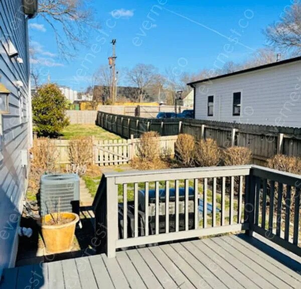 Building Photo - 3-Bed/2.5-Bath Home/Available Soon!