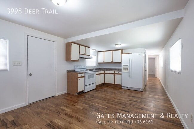 Building Photo - 3998 Deer Trail