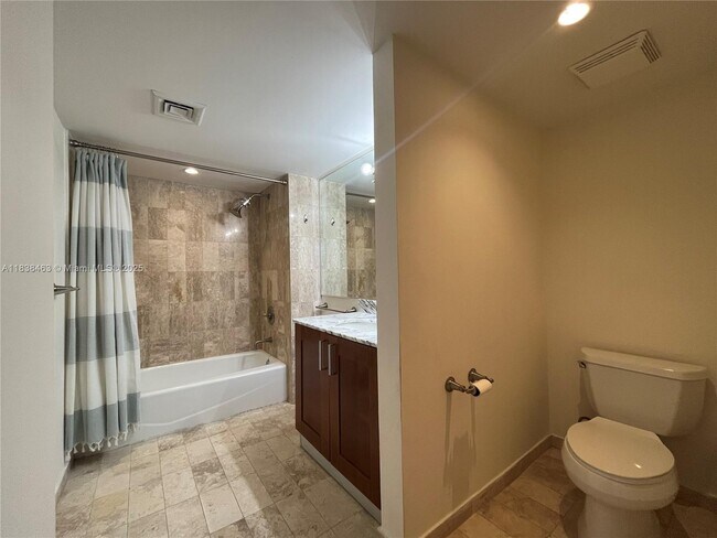 Building Photo - 9499 Collins Ave