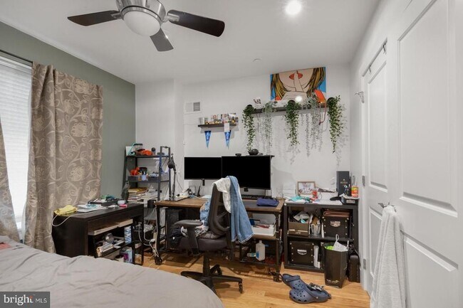 Building Photo - 1233 N 2nd St