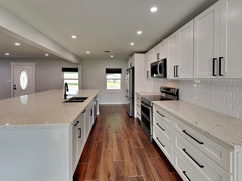 Building Photo - 2852 Scarlet Rd