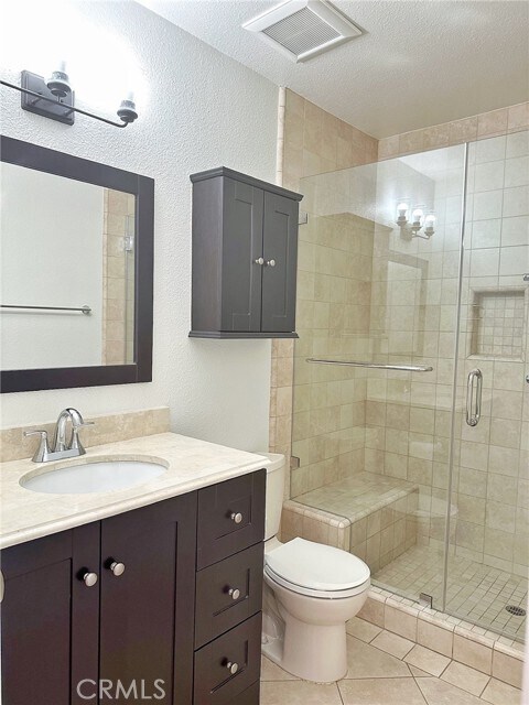 Building Photo - 5857 Balcom Ave