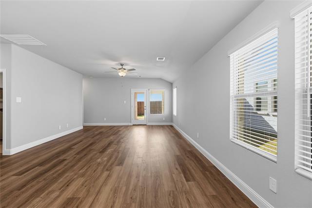 Building Photo - 503 Tidal Dr