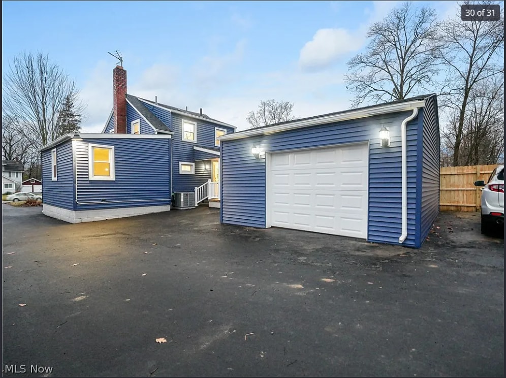 Building Photo - 252 Shields Rd