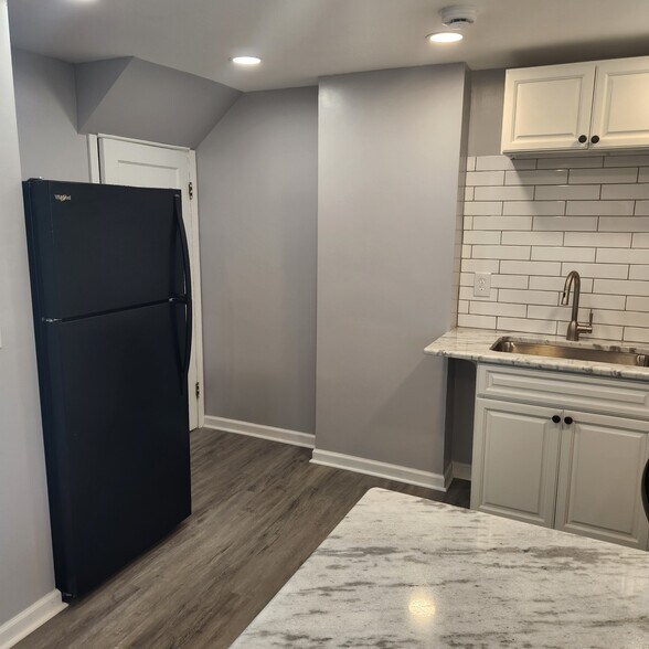 Building Photo - 2065 Colvin Blvd