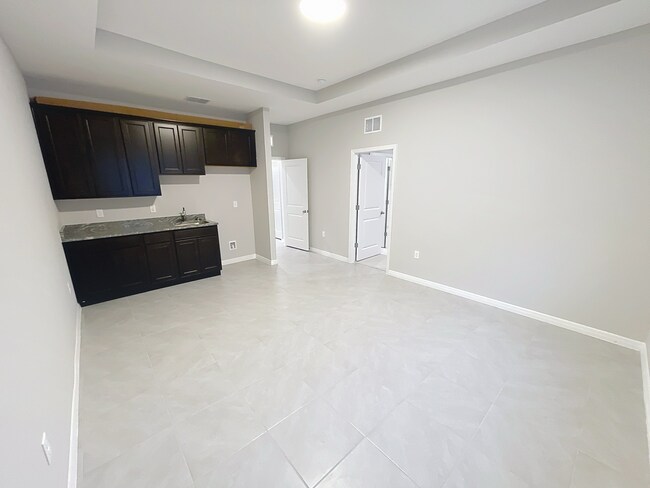 Building Photo - 13014 Willow Grove Dr