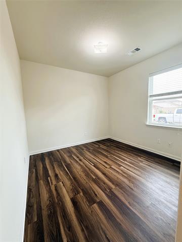 Building Photo - 120 Rushmore Ln