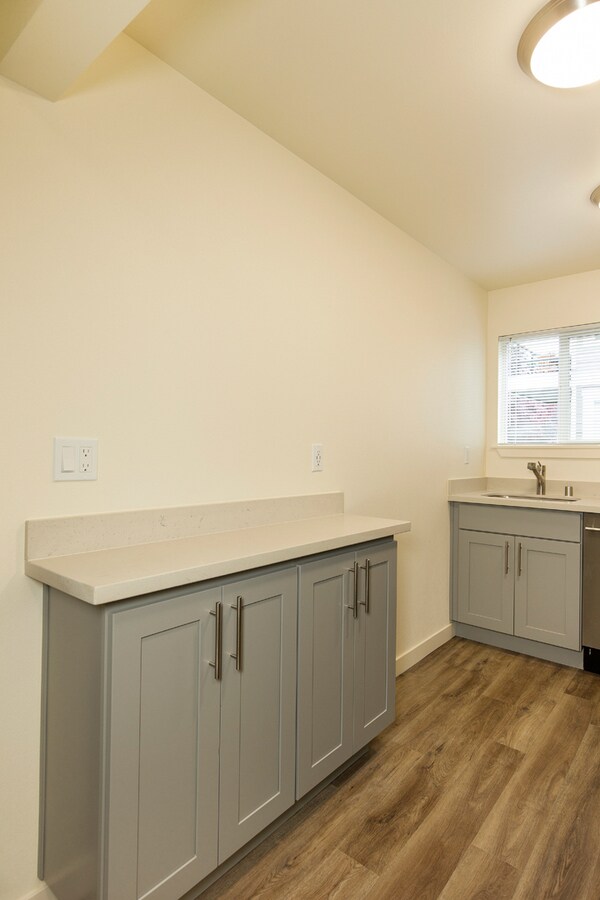 Building Photo - 2237 NW 59th-5