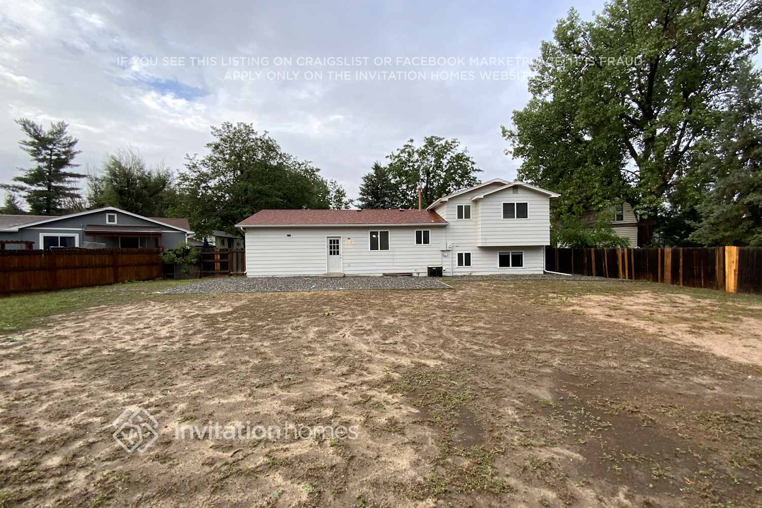 Building Photo - 14953 E Temple Pl