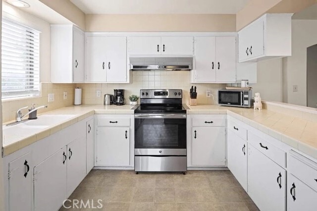 Building Photo - 408 E Jacaranda Ave