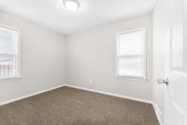 Building Photo - 6463 Weddel St